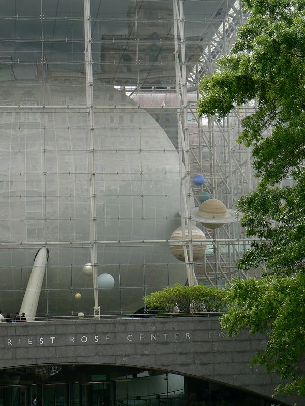 Central Park et autour: rose center for earth and space 3